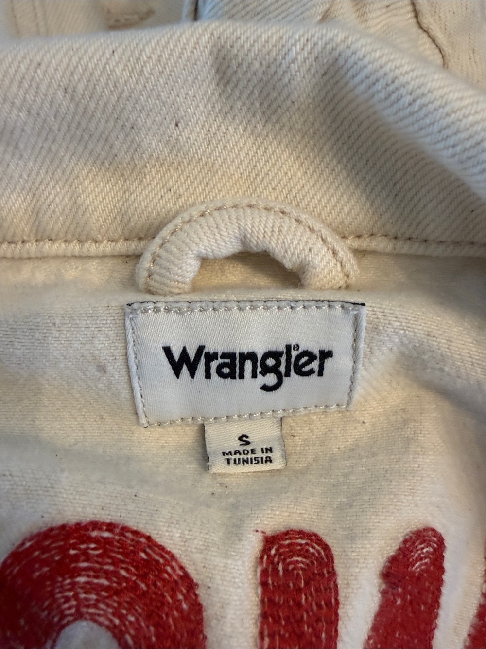 Wrangler Cream Denim Jacket with Red Interior Lettering - Picture 2 of 6